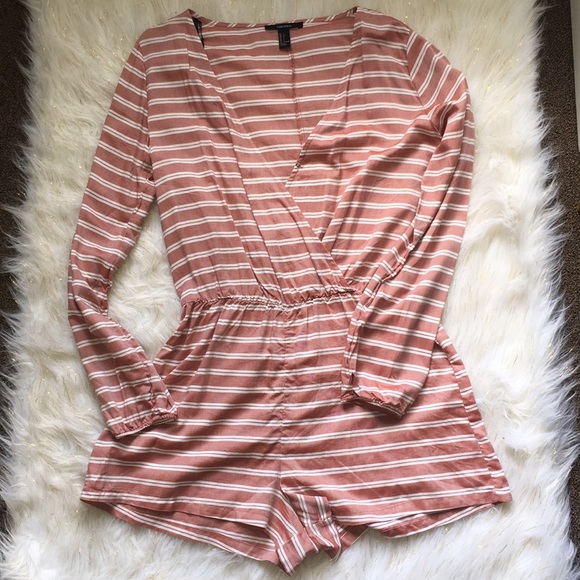 Romper - Picture 1 of 4